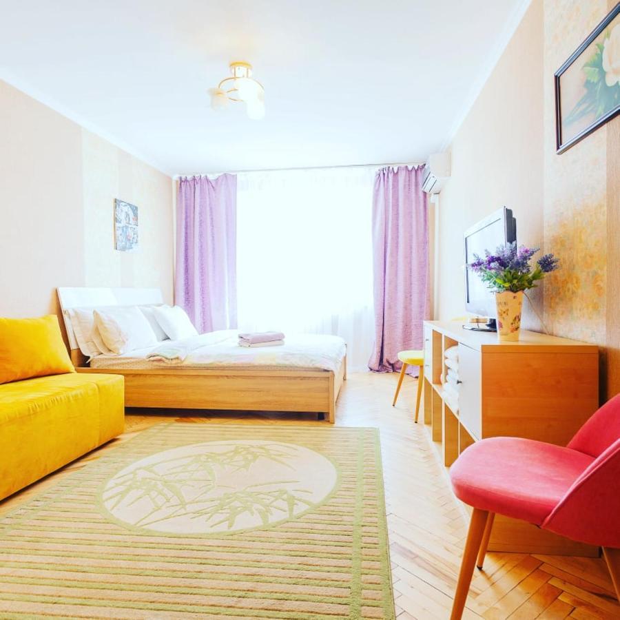 1 Room 50M2 Center Of Obolon Near River Side. Dream Town Kyiv Exterior photo